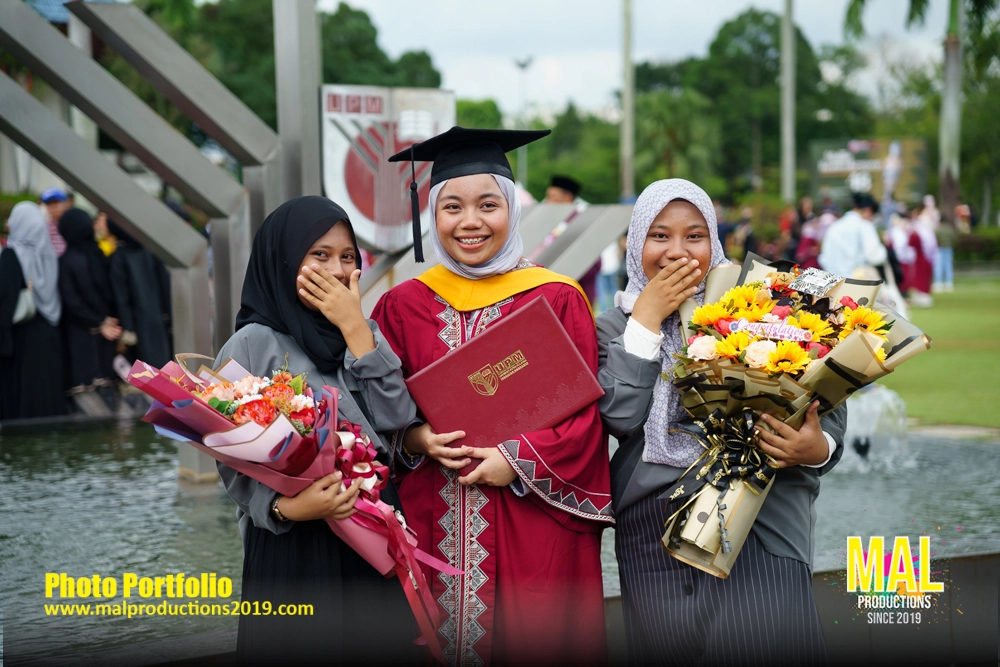 Gaduation Convocation UPM Portfolio MAL 2019 -3.webp
